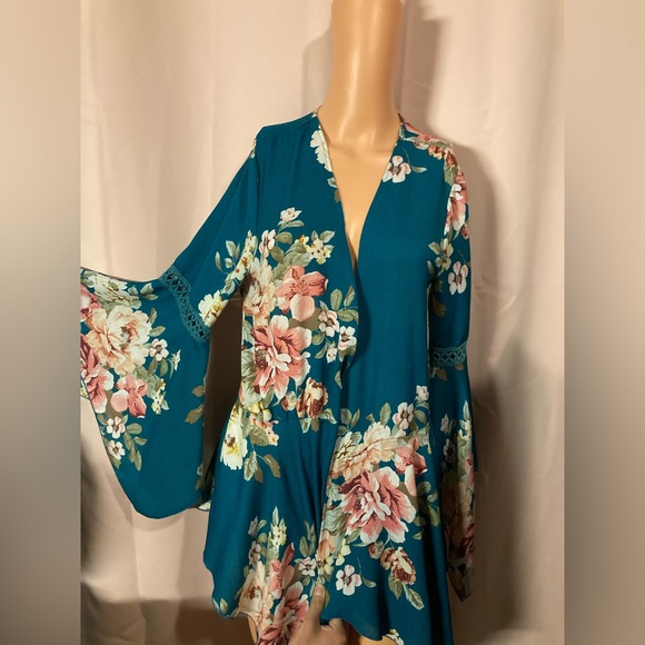 Other - Floral Teal Kimono